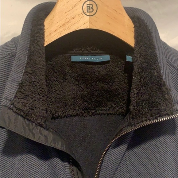 Men’s lightweight zip up vest size MED - Picture 4 of 7